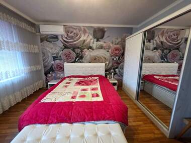 For sale - Apartment in Liuben Karavelov,  Haskovo