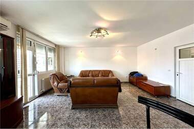 Satış - Apartman olarak Centar,  Veliko Tarnovo