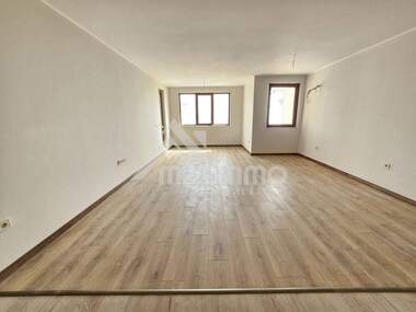 Продажба - Апартамент във Виница,  Варна