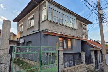 Продажба - Апартамент в Дружба 2,  Русе