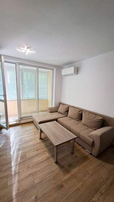 Miete - Wohnung in Izgrew,  Burgas
