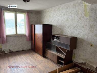 Vânzare - Casă în Dolna Mitropolia,  Pleven