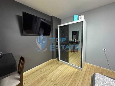 For sale - Floor of a house in Centеr,  Veliko Tarnovo