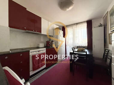Vânzare - Apartament în Zimno kino Trakia,  Varna