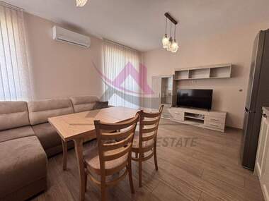 Kira - Apartman olarak Mladost 1,  Varna