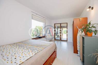 For sale - House in Borovec - Iug,  Varna