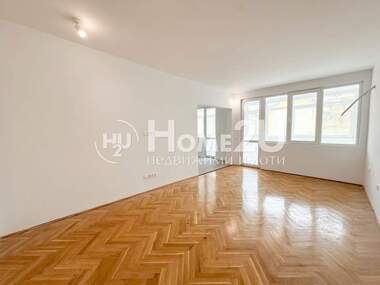 For sale - Apartment in Liatno kino Trakia,  Varna