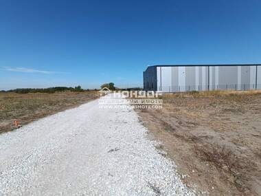 Satış - İnşaat arsası olarak Industrialna zona-Iug,  Plovdiv