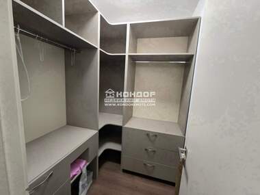 Vânzare - Apartament în Kărșiaka,  Plovdiv