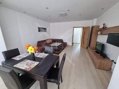 Kira - Apartman olarak Karşiaka,  Plovdiv