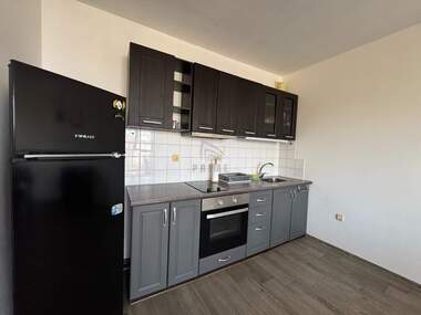 Închiriere - Apartament în Lazur,  Burgas