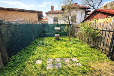 For sale - Floor of a house in Hashove,  Ruse