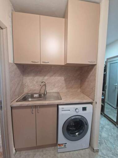 Închiriere - Apartament în Izgrev,  Burgas