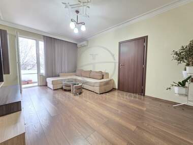 Продажба - Апартамент в Център,  Пловдив