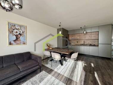 Vânzare - Apartament în Izgrev,  Varna