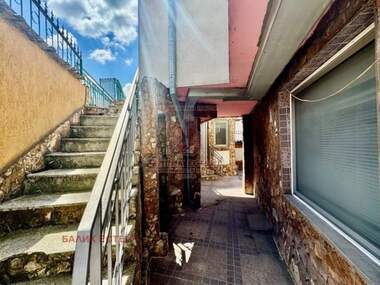 For sale - House in Avtogara,  Dobrich