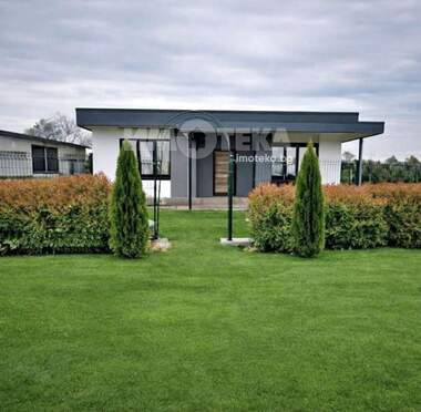 For sale - House in Skutare,  Plovdiv