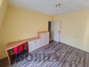 Vânzare - Apartament în Văzrajdane,  Ruse