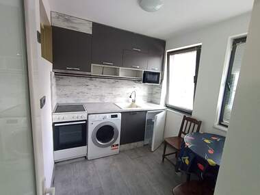 Închiriere - Apartament în Wider Center,  Ruse