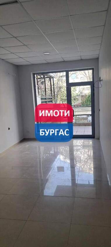 Продажа - Квартира в Лазур,  Бургас
