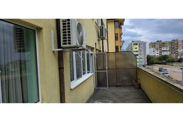 Vânzare - Apartament în Sini kamăni,  Sliven