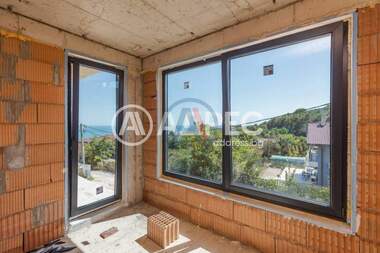 For sale - House in Manastirski rid,  Varna