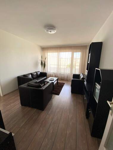 Vânzare - Apartament în Iztok,  Pernik