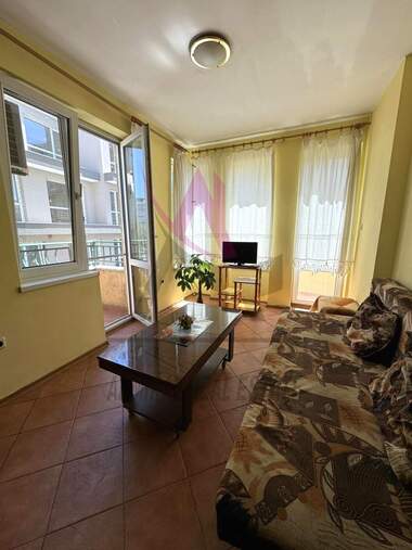 For rent - Apartment in Kolhozen pazar,  Varna