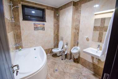 For sale - House in Mineralni Bani,  Haskovo