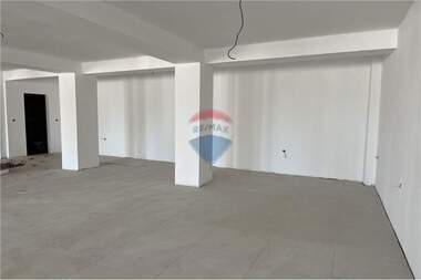 For sale - Store in Voenno uchilishte,  Shumen