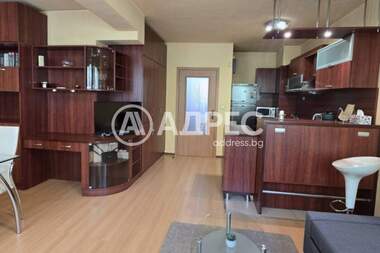 Kira - Apartman olarak Liatno kino Trakia,  Varna