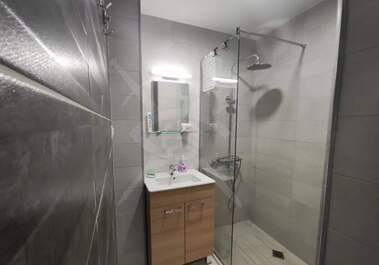 Închiriere - Apartament în Sportna zala,  Varna