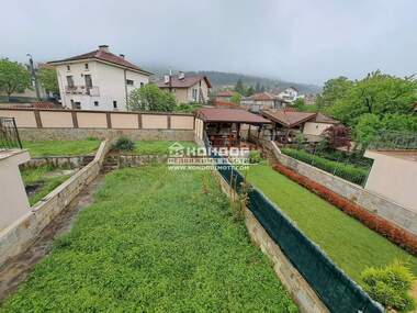 Vânzare - Casă în Markovo,  Plovdiv