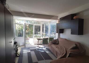Închiriere - Apartament în Levski,  Varna