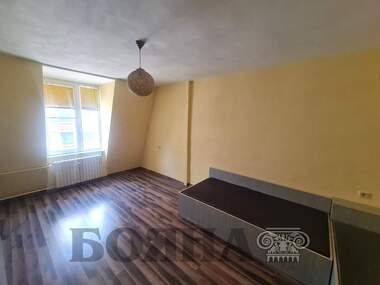 Vânzare - Apartament în Văzrajdane,  Ruse