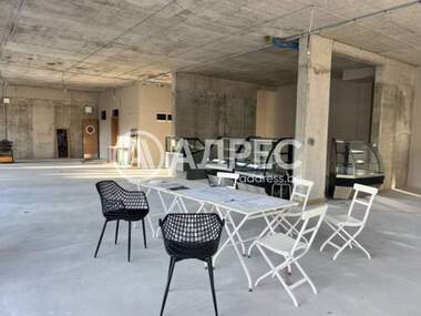Ενοίκιο - Κατάστημα σε Кръстова вада,  София