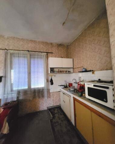 Verkauf - Etage von Haus in Iztok,  Pazardjik