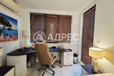 Ενοίκιο - Διαμέρισμα σε Бриз,  Варна