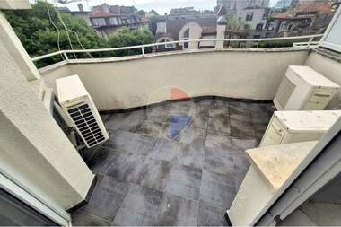 Vânzare - Apartament în Center,  Varna