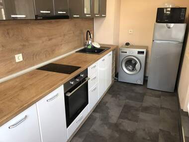 Închiriere - Apartament în Sădiîski,  Plovdiv