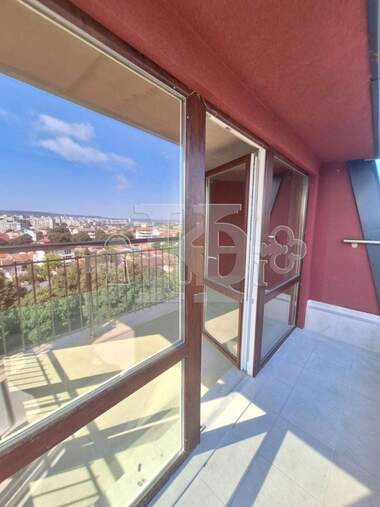 For sale - Apartment in Kolhozen pazar,  Varna