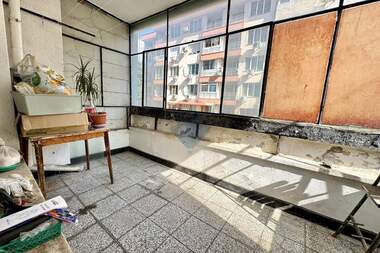 Vânzare - Apartament în Văzrajdane,  Ruse