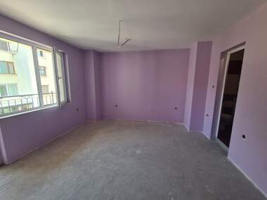 Продажба - Апартамент в Дружба 1,  Хасково