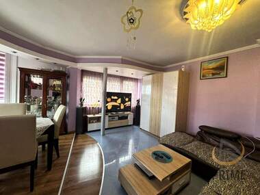 Verkauf - Wohnung in Izgrew,  Burgas