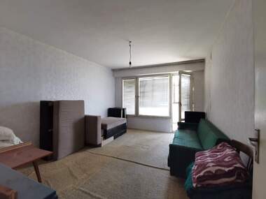 For sale - Apartment in Charodeyka - Iug,  Ruse