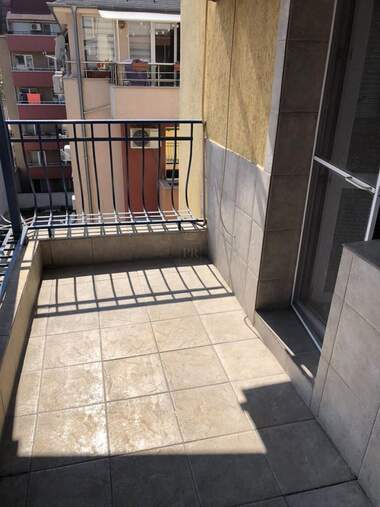 Închiriere - Apartament în Sădiîski,  Plovdiv