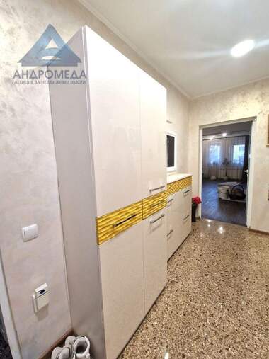 For sale - Apartment in 9-ti kvartal,  Pleven