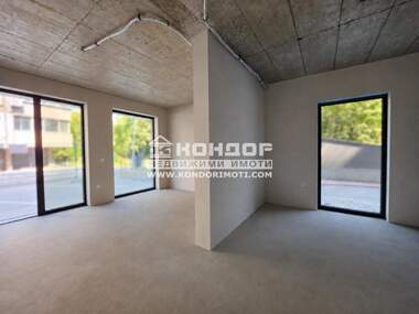 For sale - Store in Kiuchuk Parij,  Plovdiv