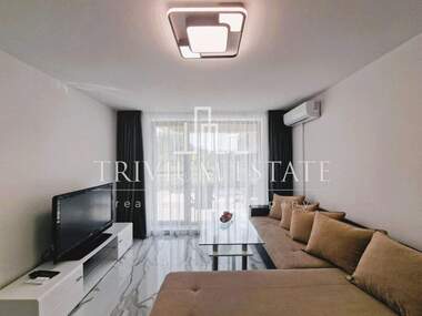 Închiriere - Apartament în Hristo Smirnenski,  Plovdiv