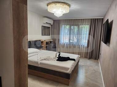 Închiriere - Apartament în Bazar Levski,  Varna